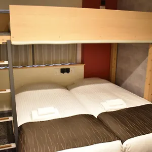 https://shinsaibashi-house.hotels-osaka.net